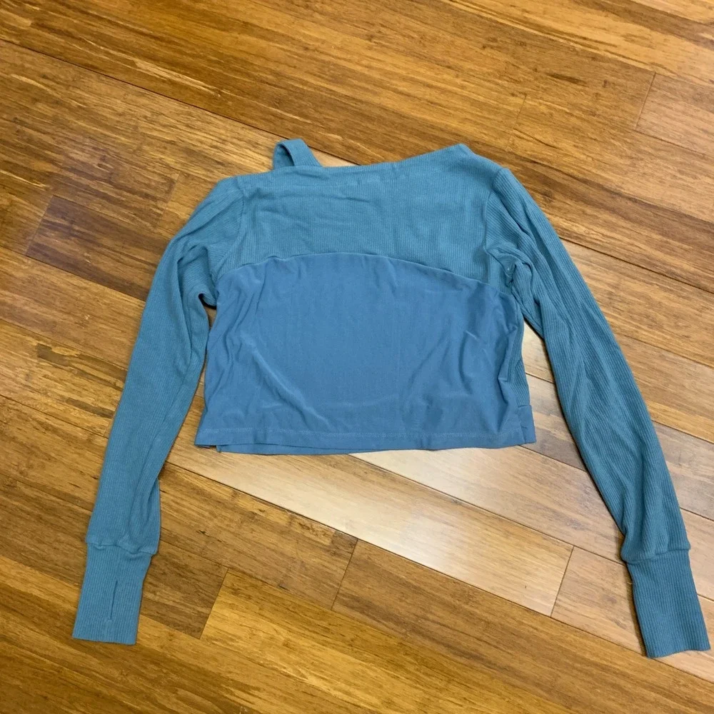 Gymshark Ribbed Long Sleeve Top Womens Size Medium Cutout Thumb Hole Athletic‎